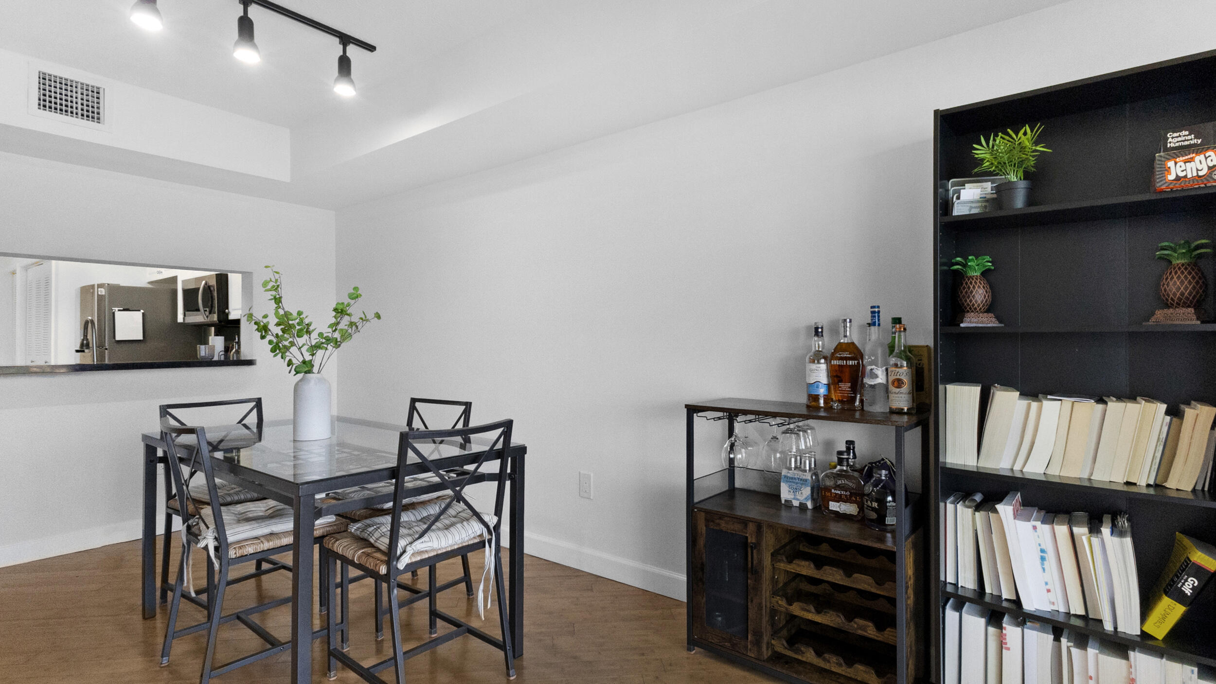 638 N University Drive