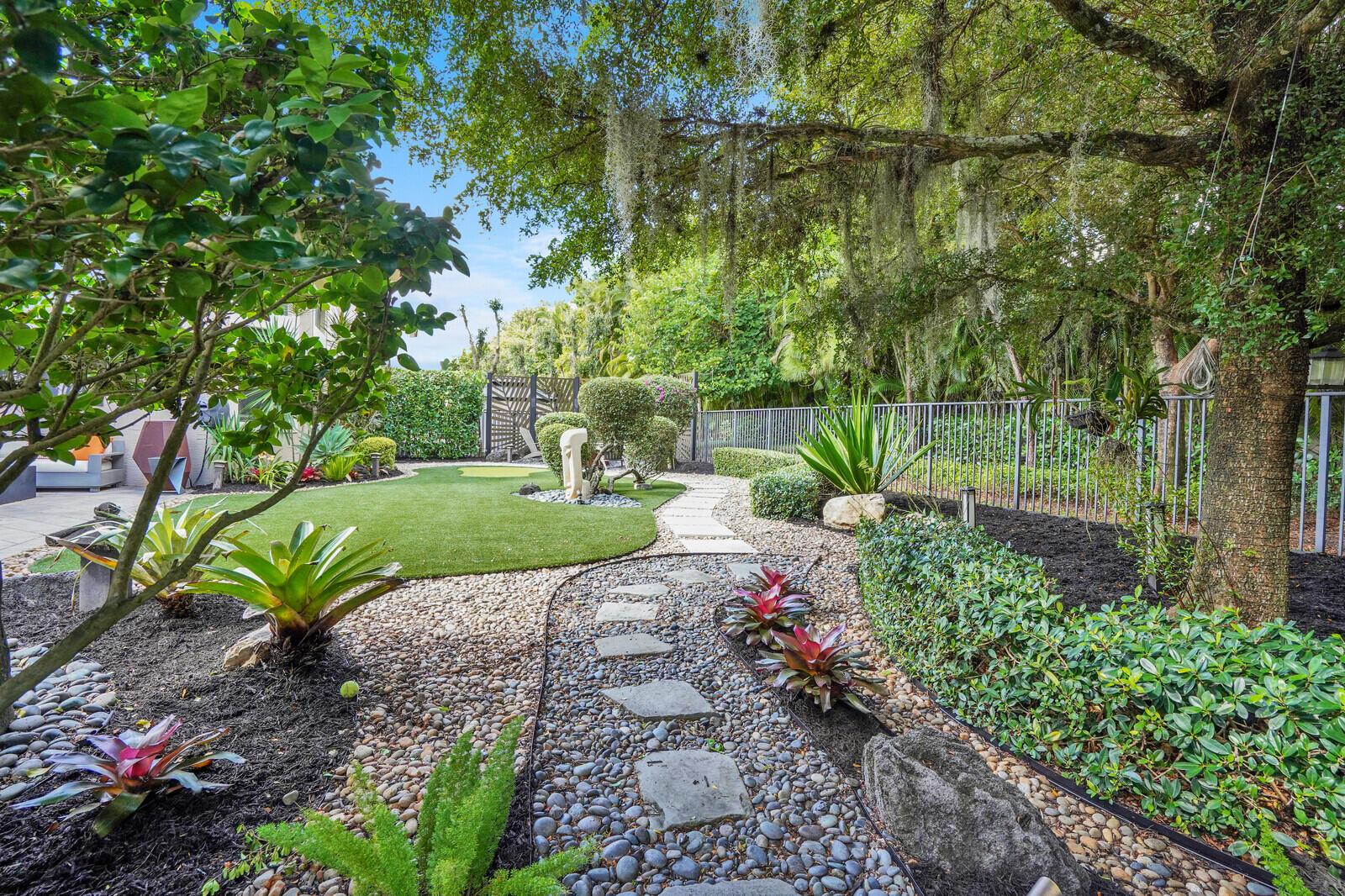 THE BRIDGES - Residential