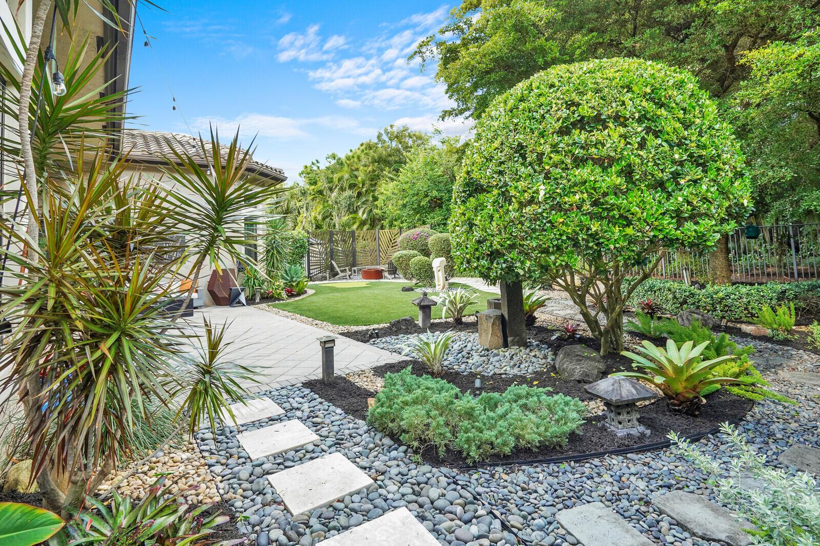 THE BRIDGES - Residential