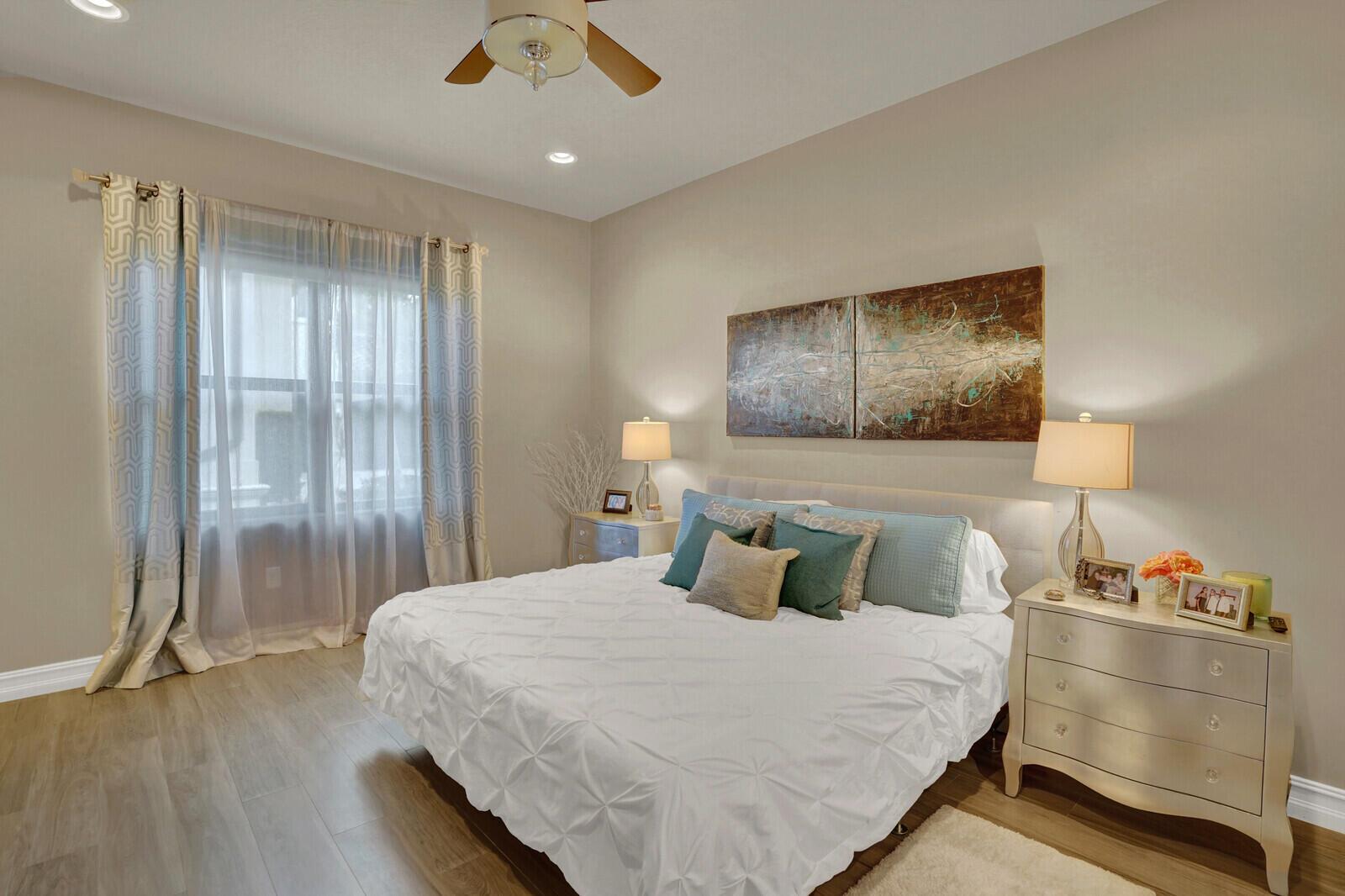 THE BRIDGES - Residential