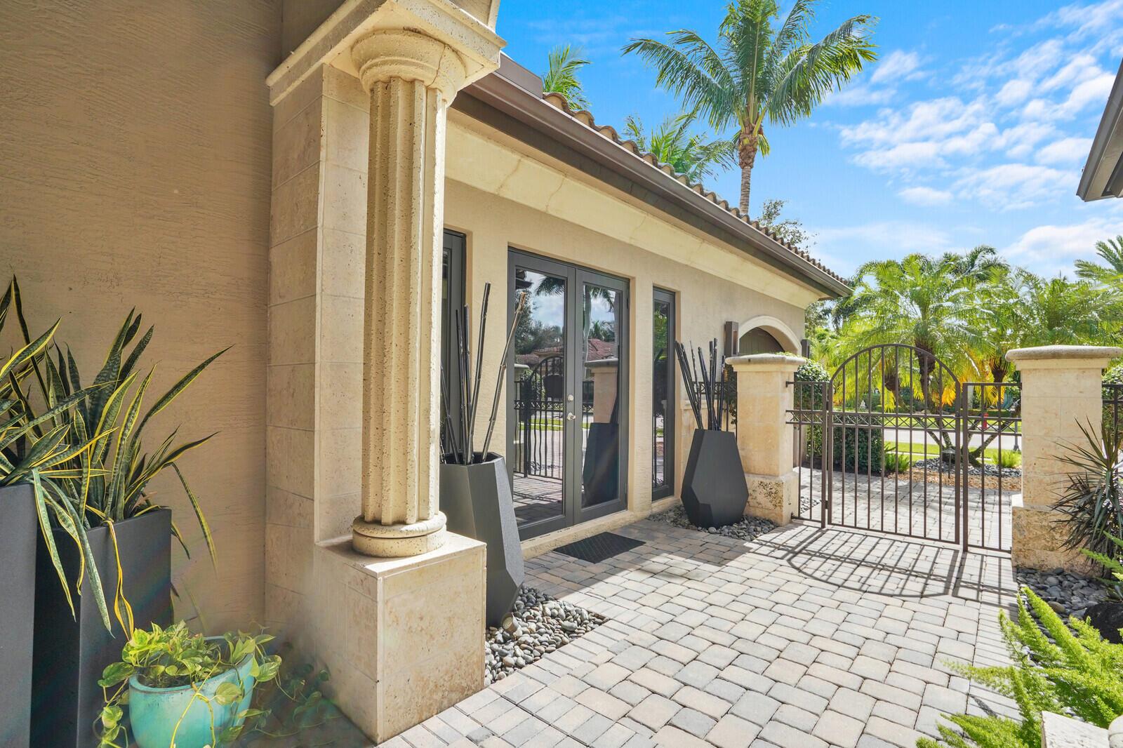 THE BRIDGES - Residential