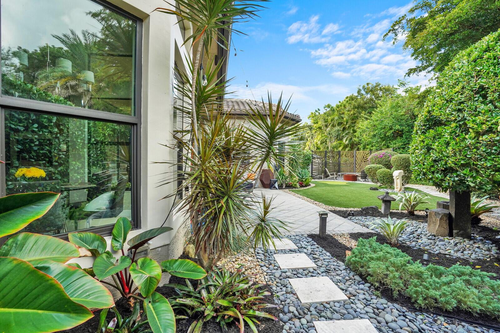 THE BRIDGES - Residential