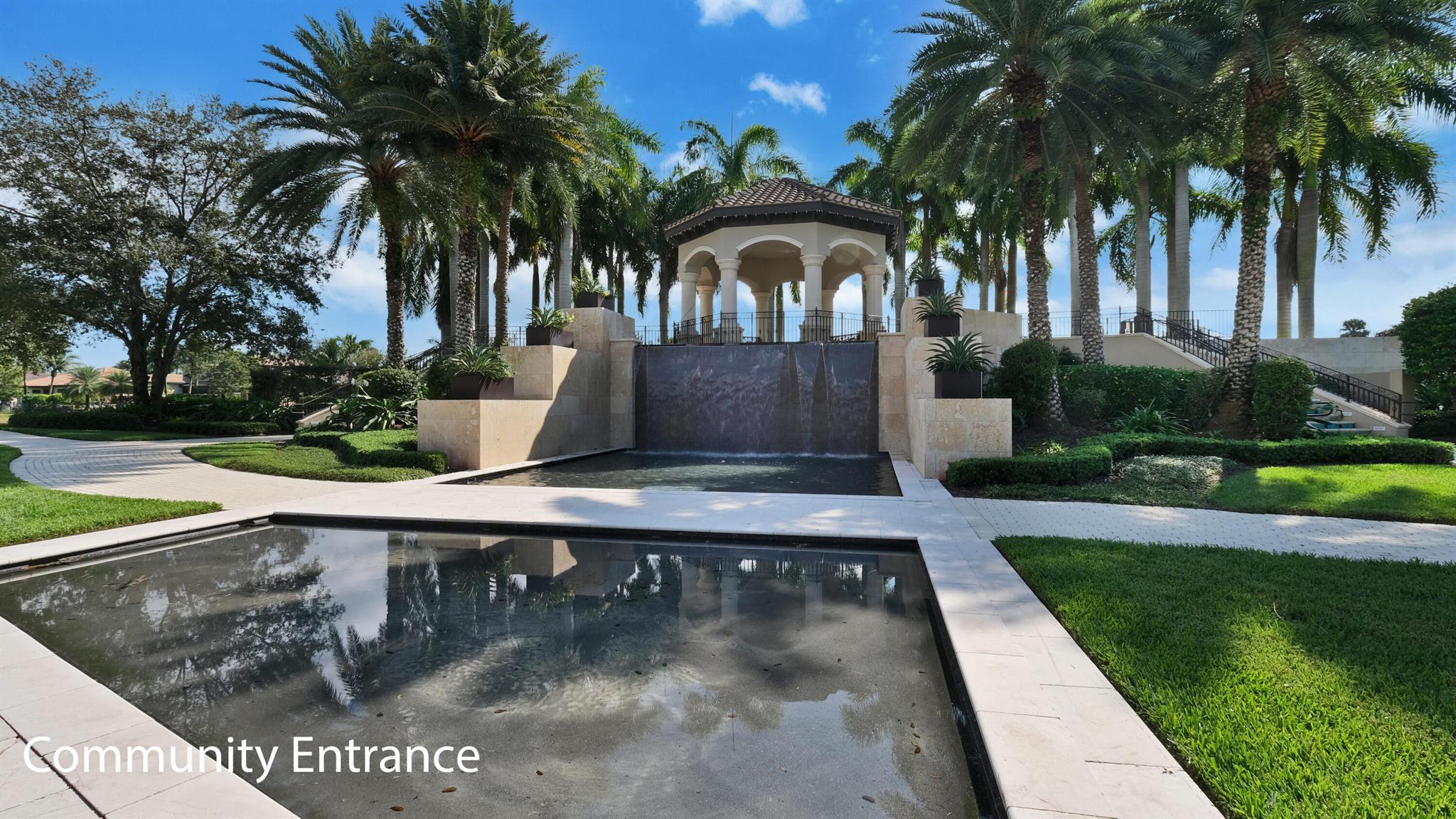 THE BRIDGES - Residential