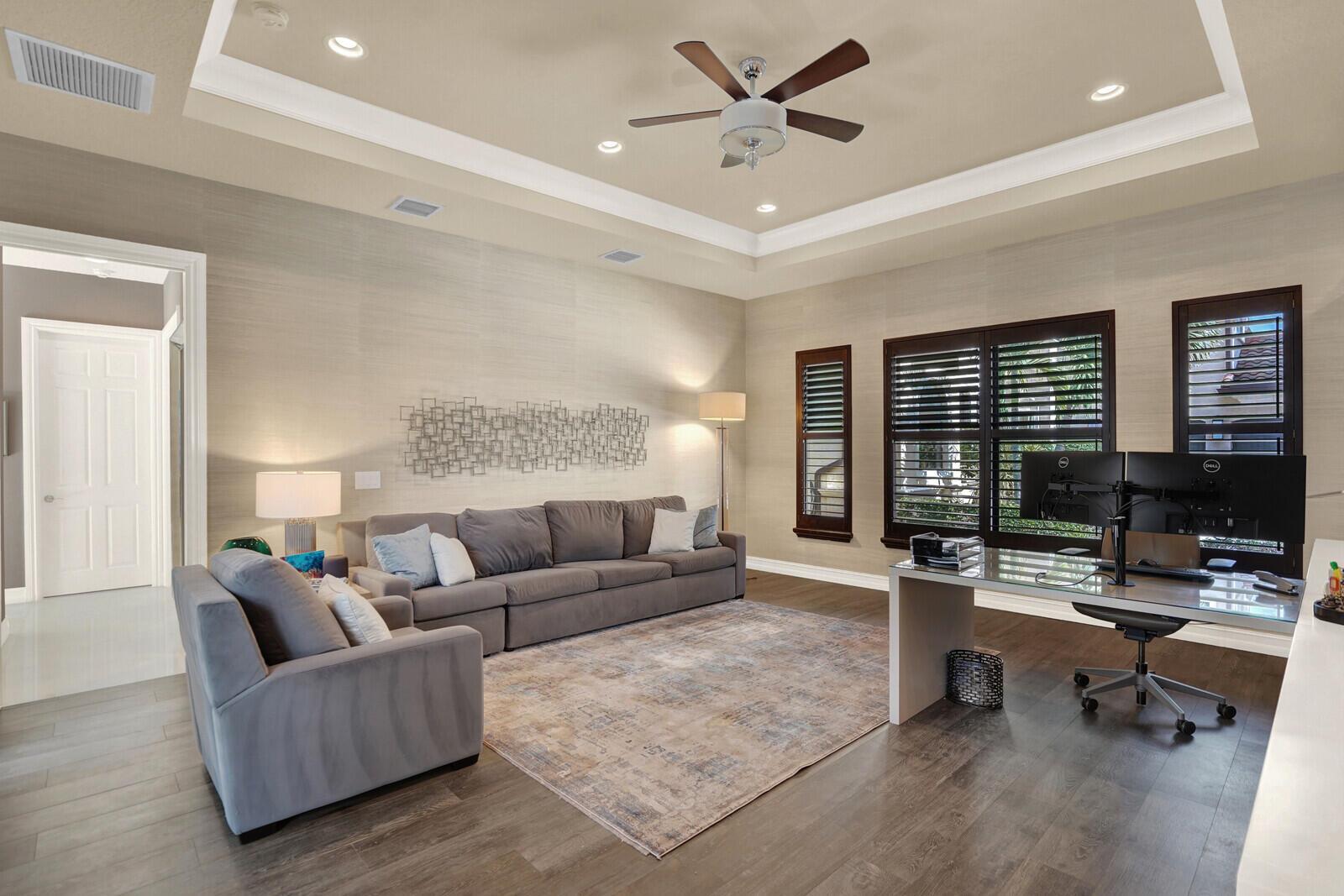 THE BRIDGES - Residential