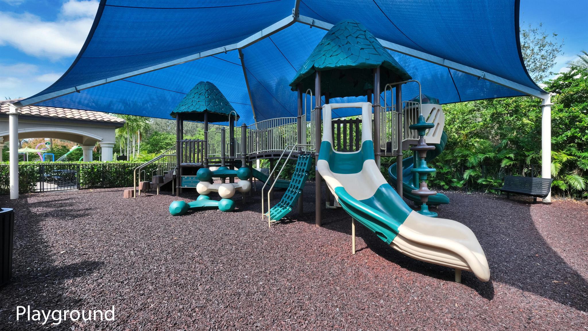 THE BRIDGES - Residential