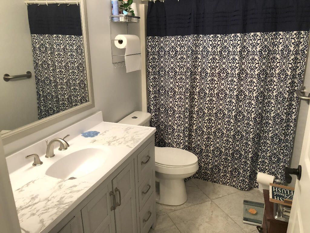 SPANISH LAKES FAIRWAYS NE PHASE - Residential