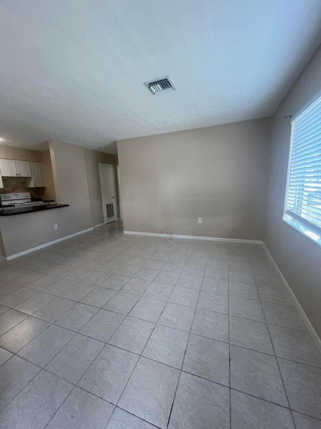 Photo of 1037 N Victoria Park Road #1, Fort Lauderdale, FL 33304 (MLS # R11160065)