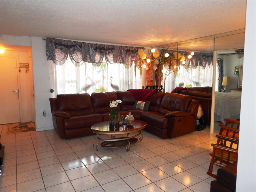 SUNRISE GOLF VILLAGE SEC 24 PART 1 - Residential