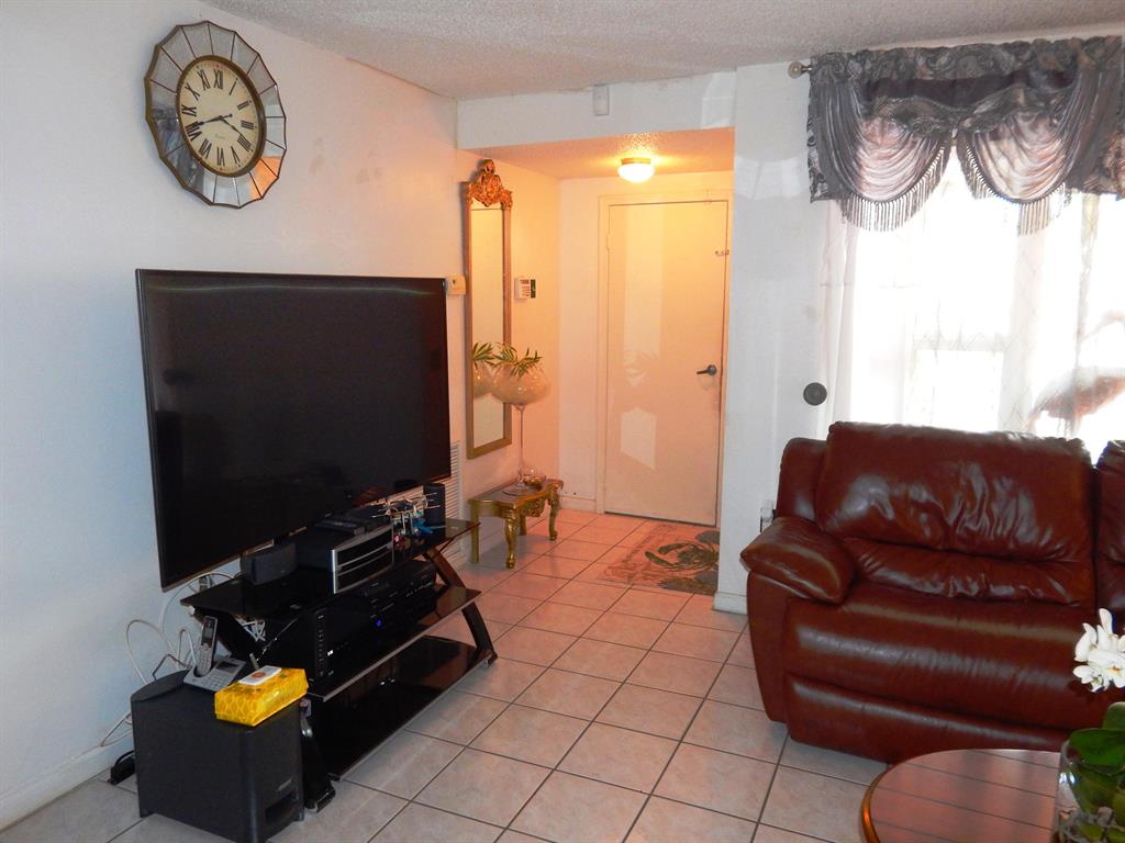 SUNRISE GOLF VILLAGE SEC 24 PART 1 - Residential