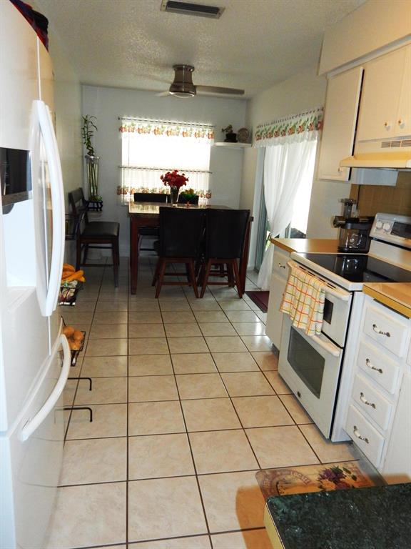 SUNRISE GOLF VILLAGE SEC 24 PART 1 - Residential