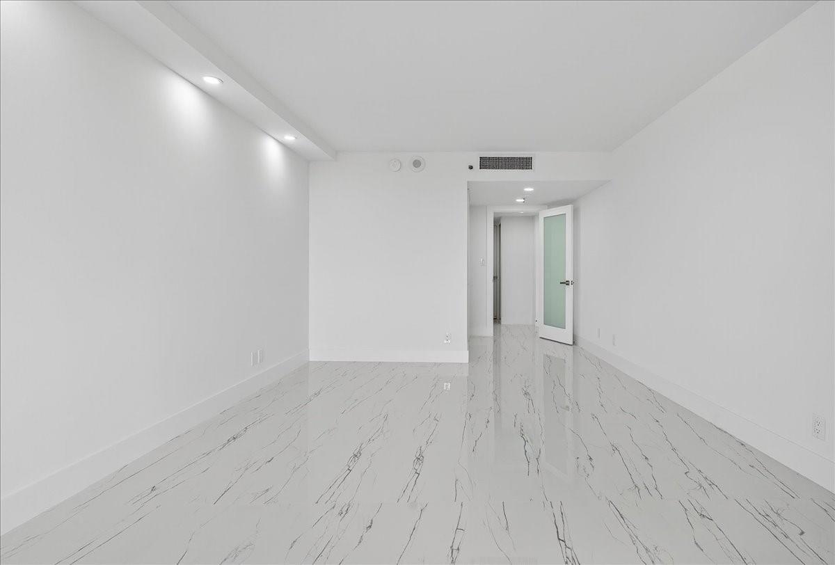 The Envoy - Residential