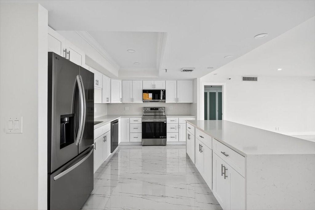 Photo of 2480 Presidential Way #902, West Palm Beach, FL 33401 (MLS # F10531590)