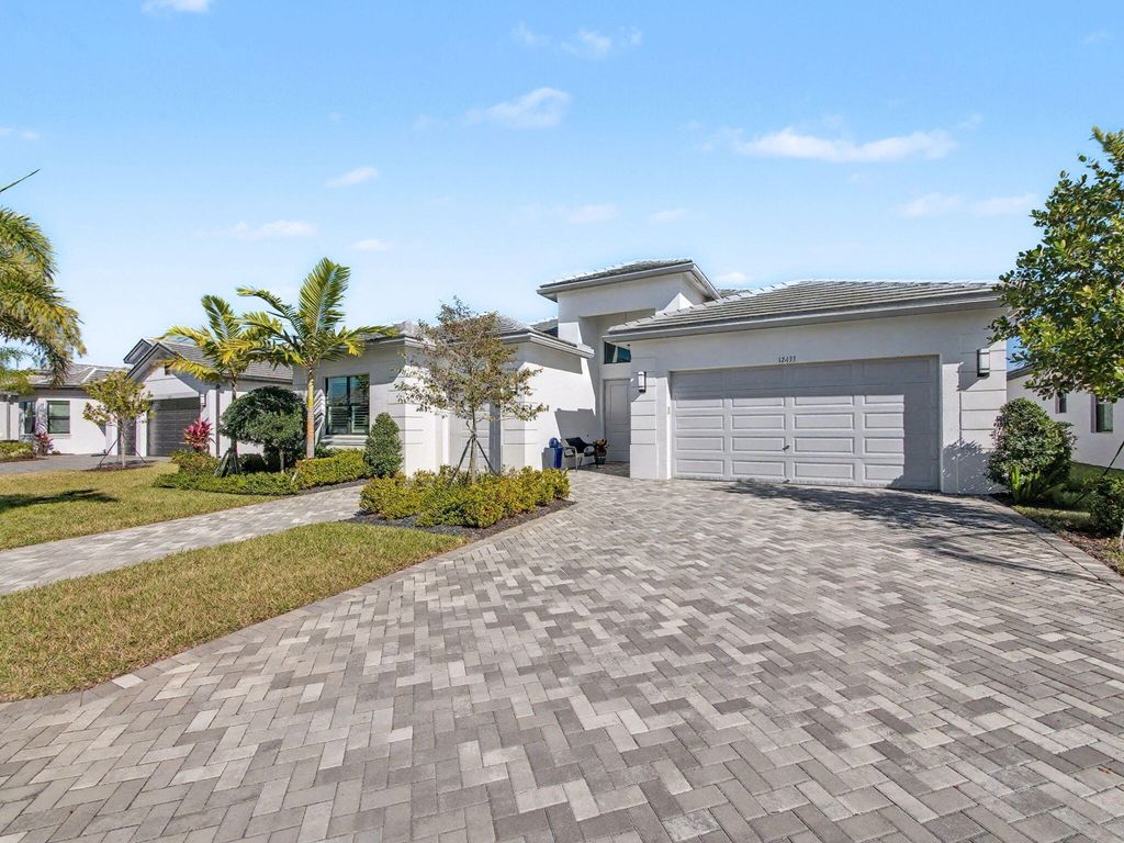 Photo of 12433 SW Crystal Cove Drive, Port Saint Lucie, FL 34987 (MLS # R11152773)