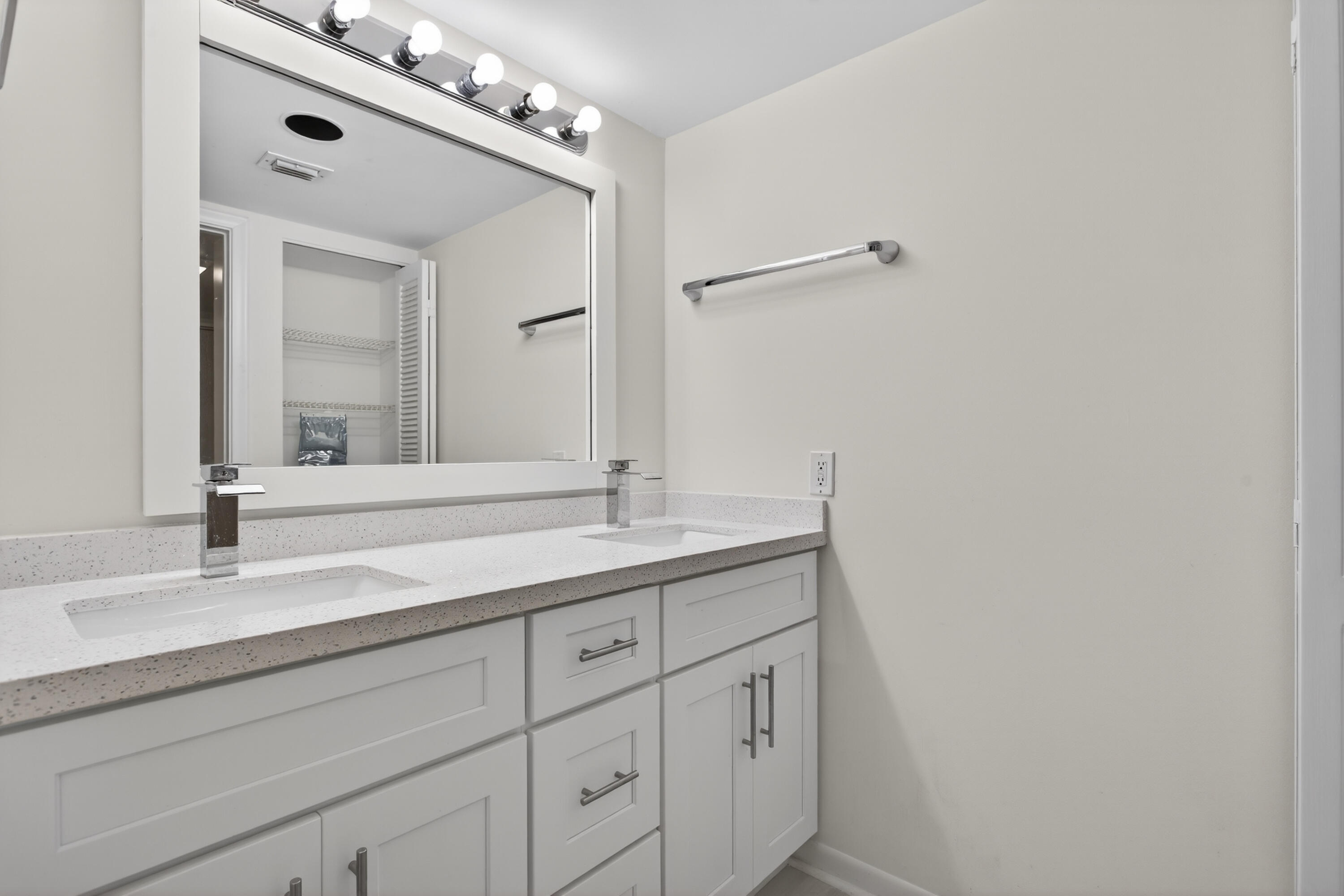 ARUBA VILLAGE F CONDO - Residential