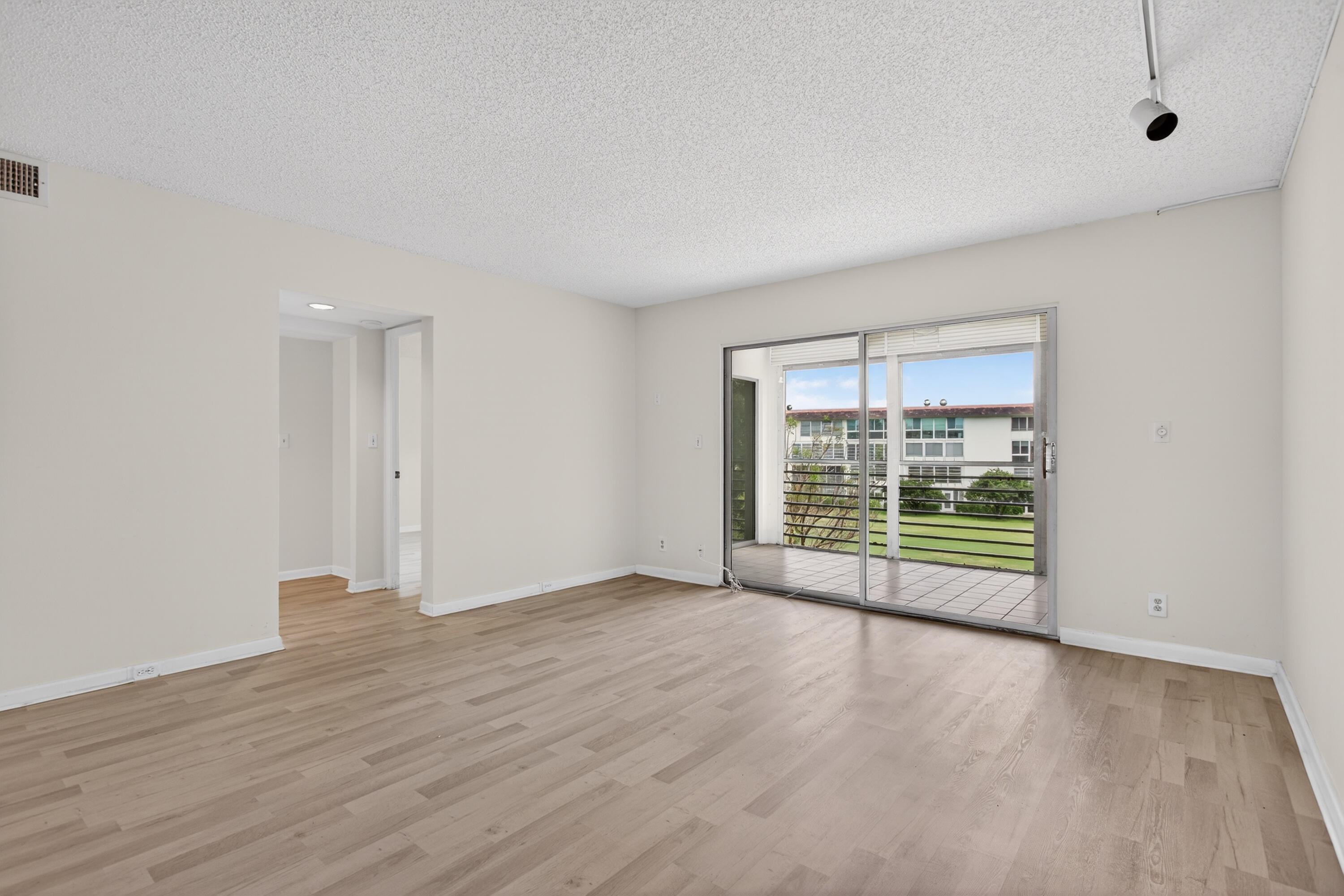 ARUBA VILLAGE F CONDO - Residential
