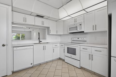 Tiny photo for 3306 Aruba Way #E3, Coconut Creek, FL 33066 (MLS # B26011375)