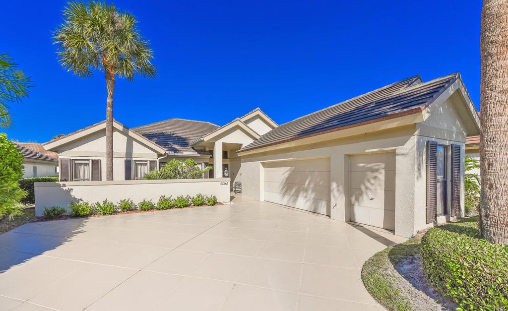 Photo of 10361 SE Terrapin Place, Jupiter, FL 33469 (MLS # R11060802)