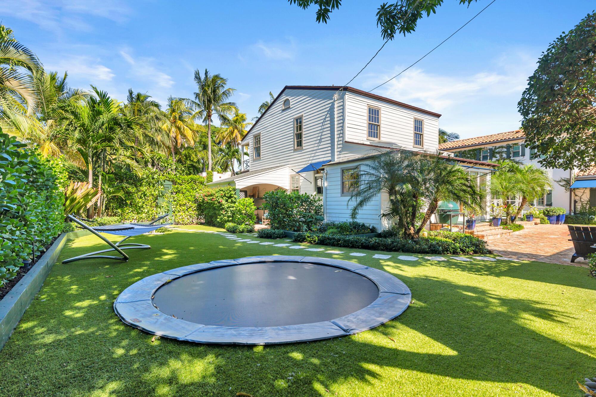 EL CID IN - Residential