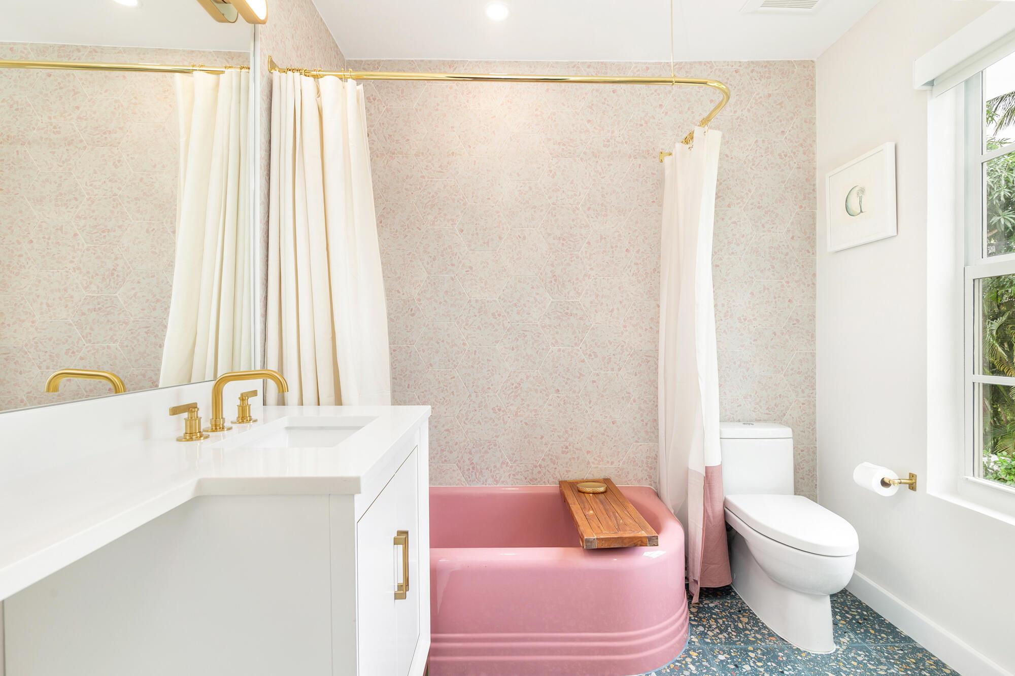 EL CID IN - Residential