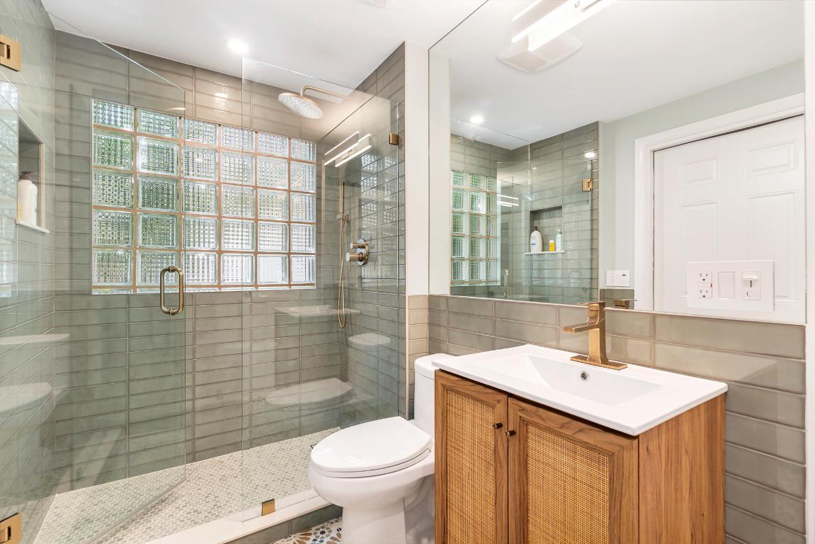 EL CID IN - Residential