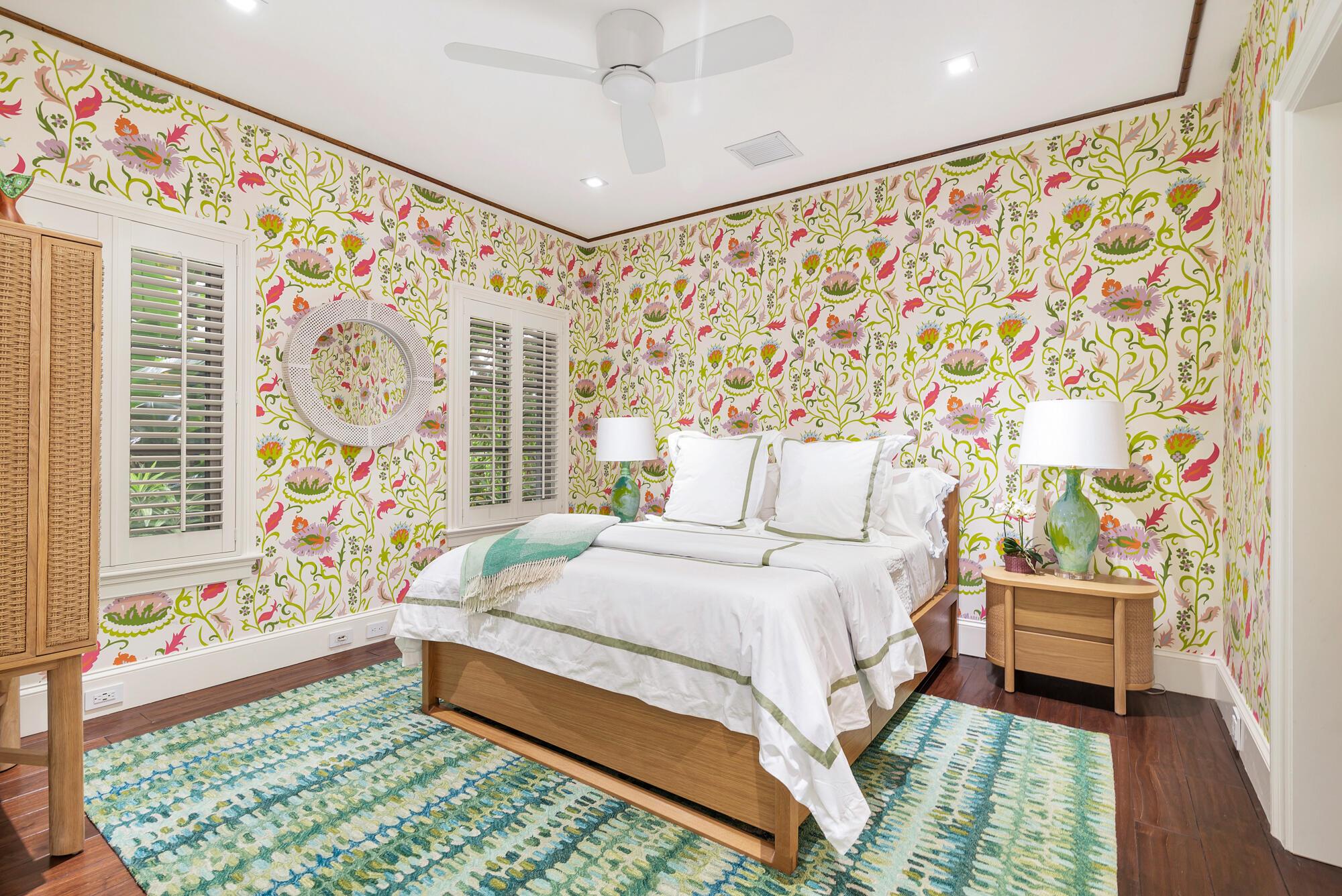 EL CID IN - Residential