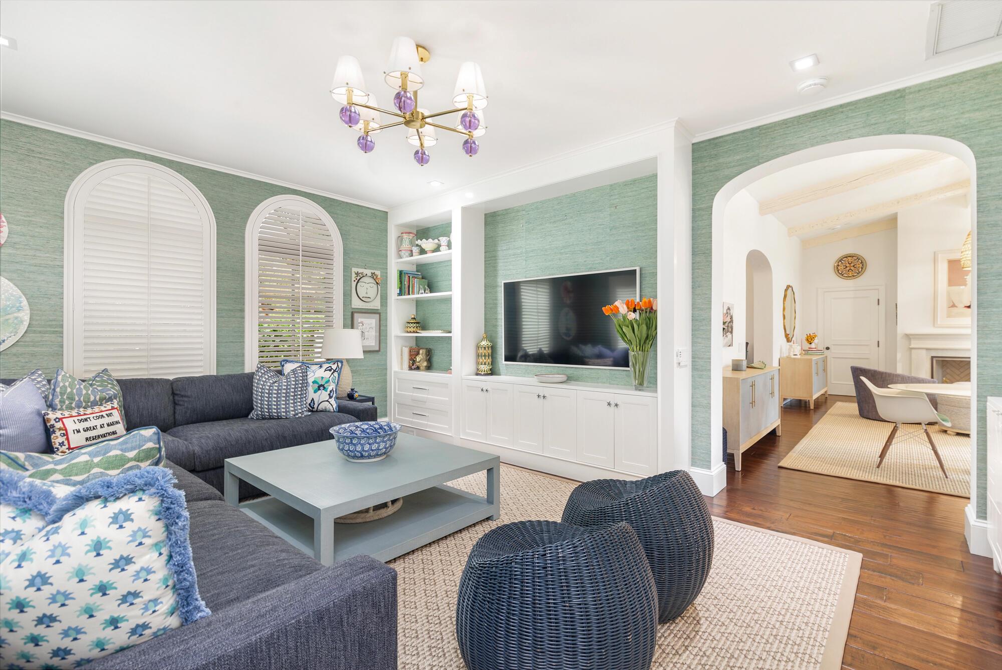 EL CID IN - Residential