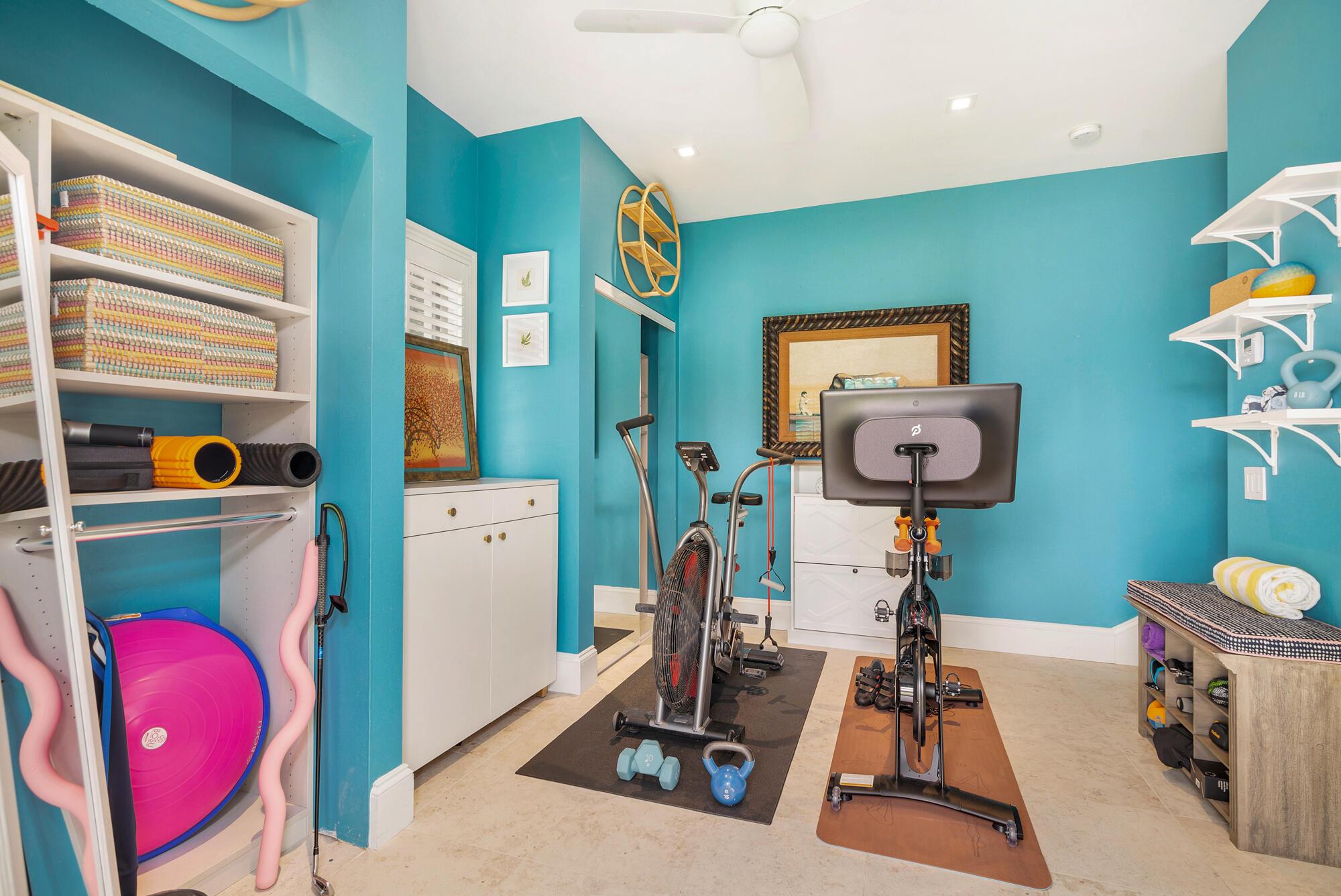 EL CID IN - Residential