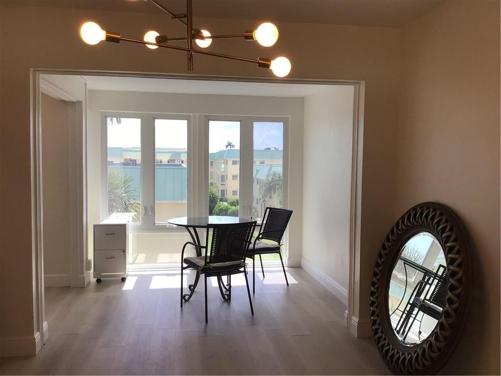 COLONIAL CLUB CONDO SEC 1 - Residential