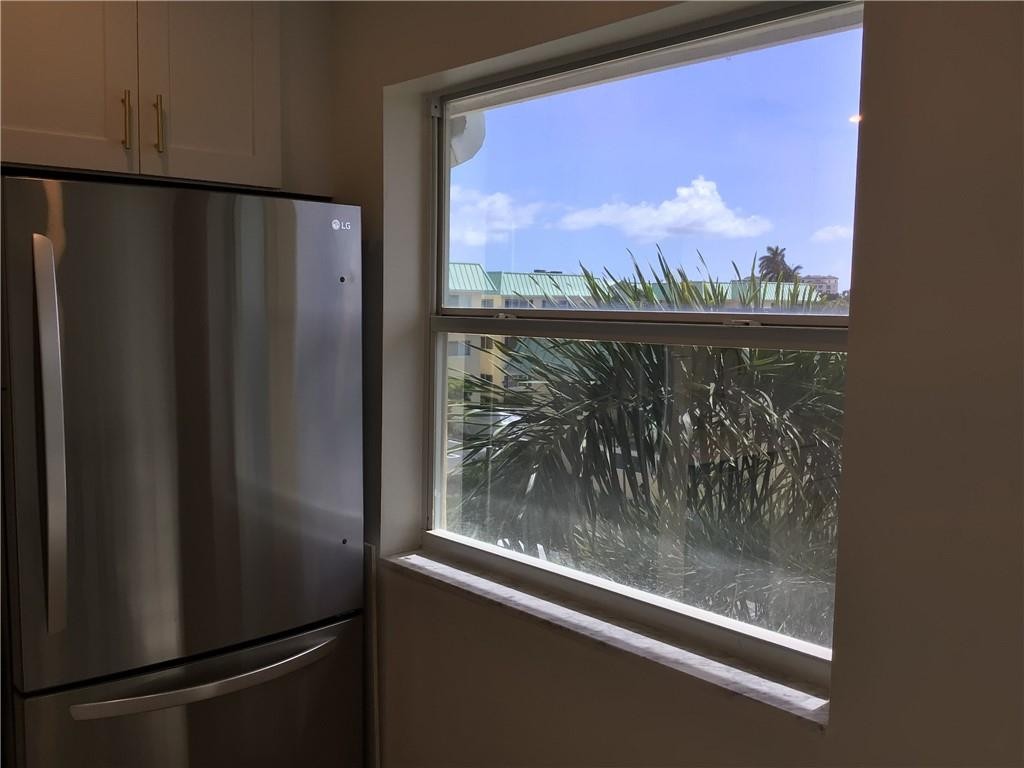 COLONIAL CLUB CONDO SEC 1 - Residential