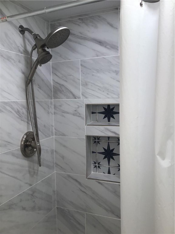 COLONIAL CLUB CONDO SEC 1 - Residential