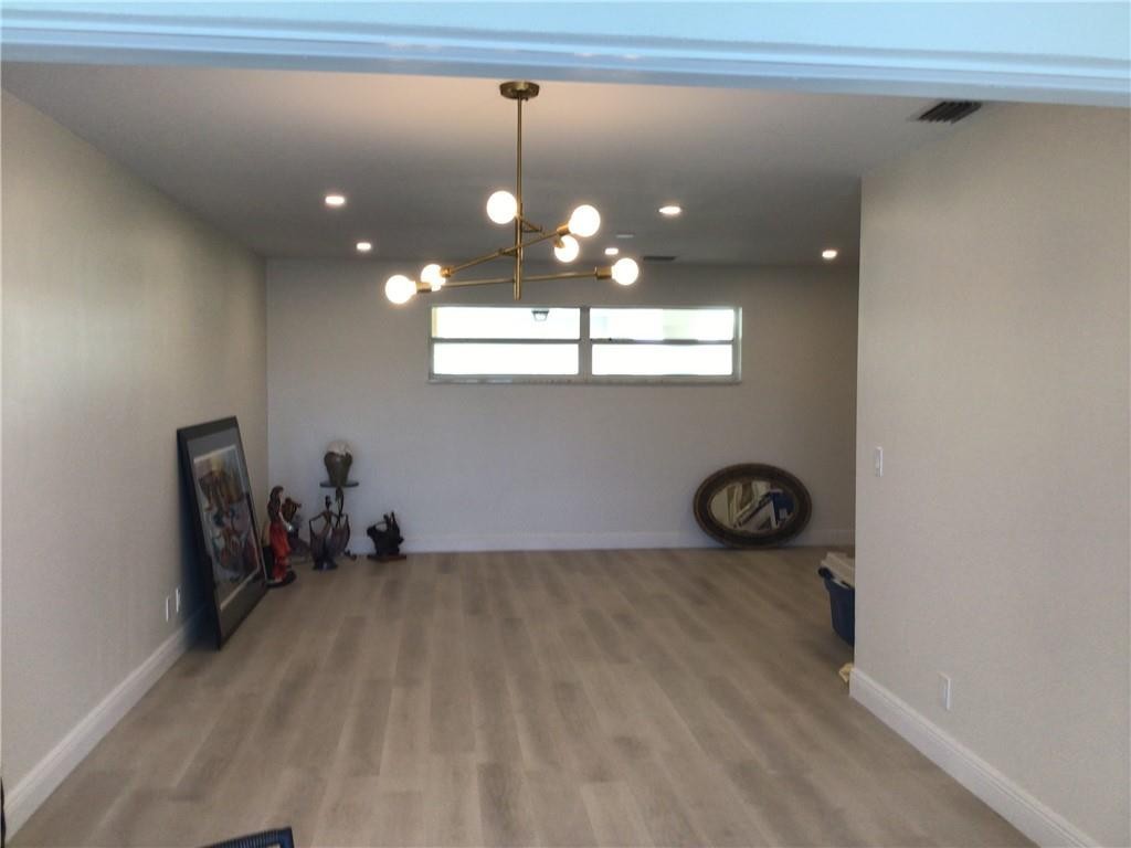 COLONIAL CLUB CONDO SEC 1 - Residential