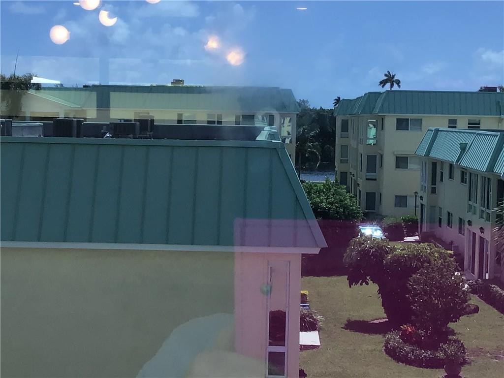 COLONIAL CLUB CONDO SEC 1 - Residential