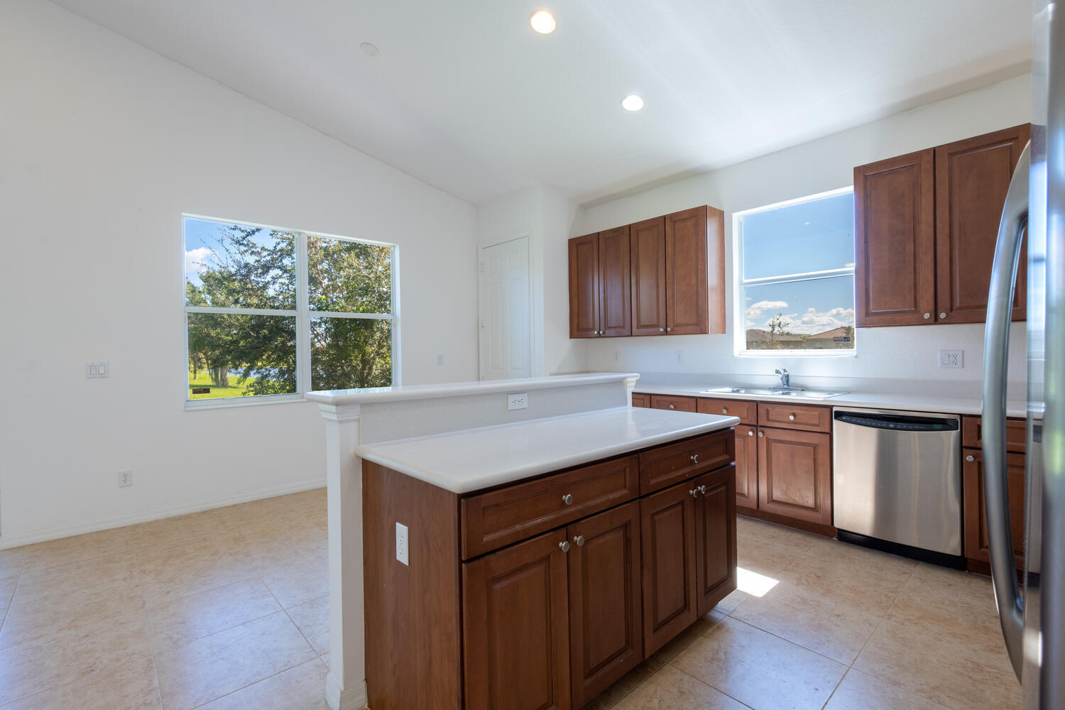 754 Aberfoyle Avenue