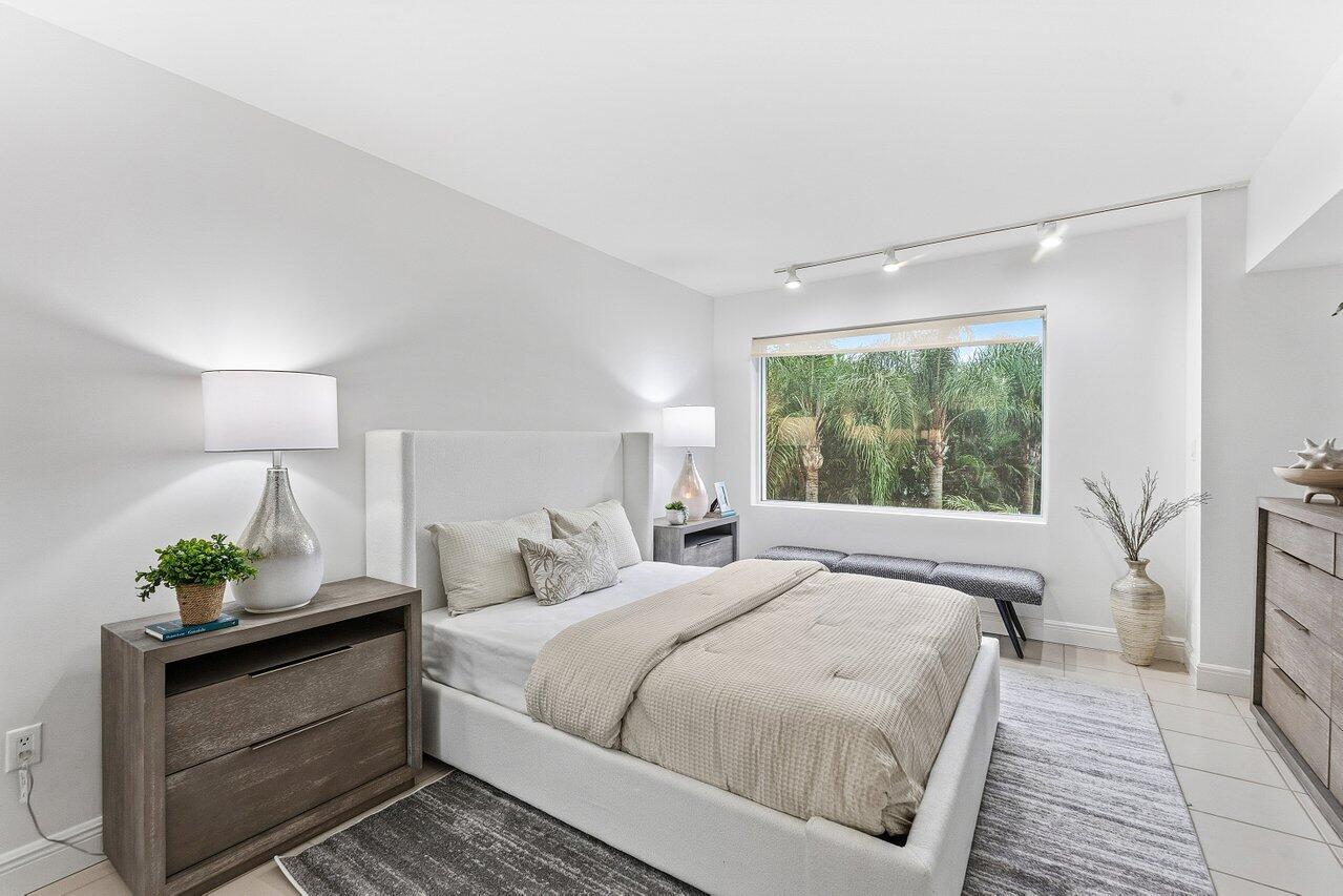 PALM BEACH TOWERS CONDO - Residential