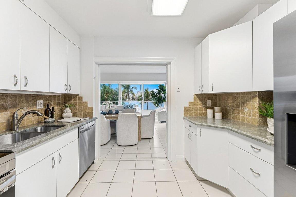 PALM BEACH TOWERS CONDO - Residential