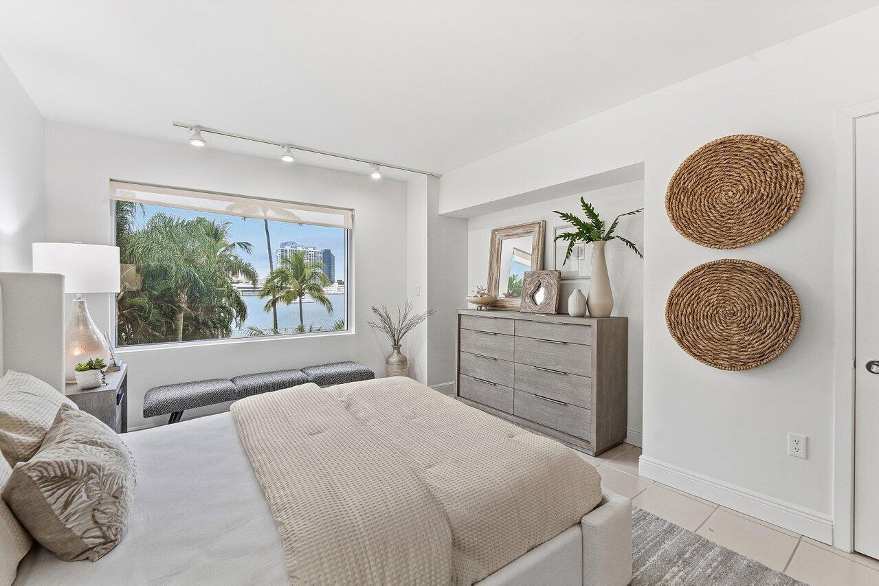 PALM BEACH TOWERS CONDO - Residential