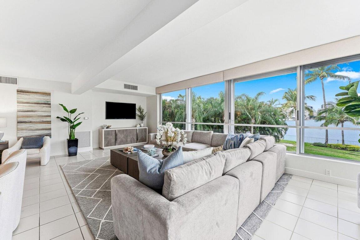 PALM BEACH TOWERS CONDO - Residential