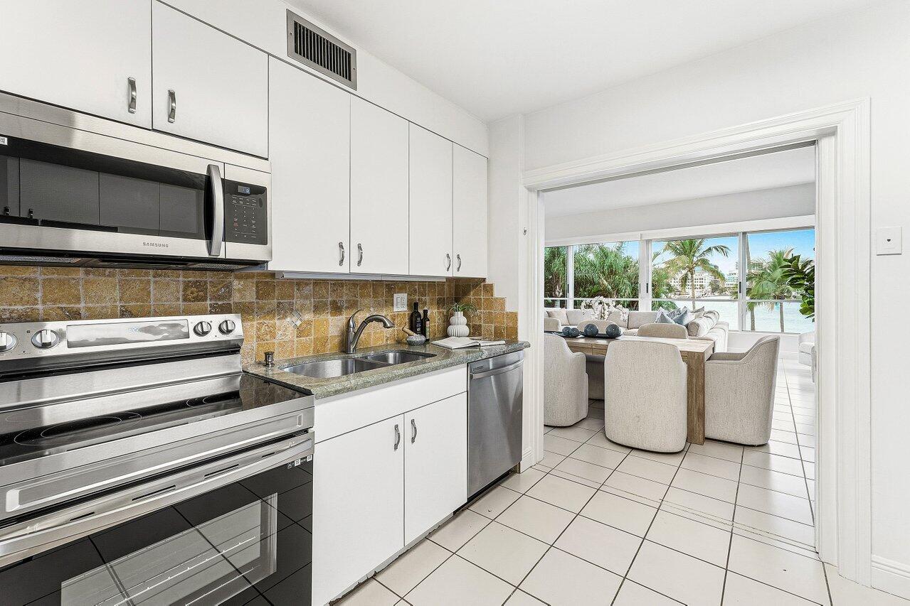 PALM BEACH TOWERS CONDO - Residential