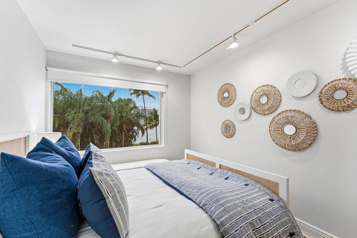 PALM BEACH TOWERS CONDO - Residential