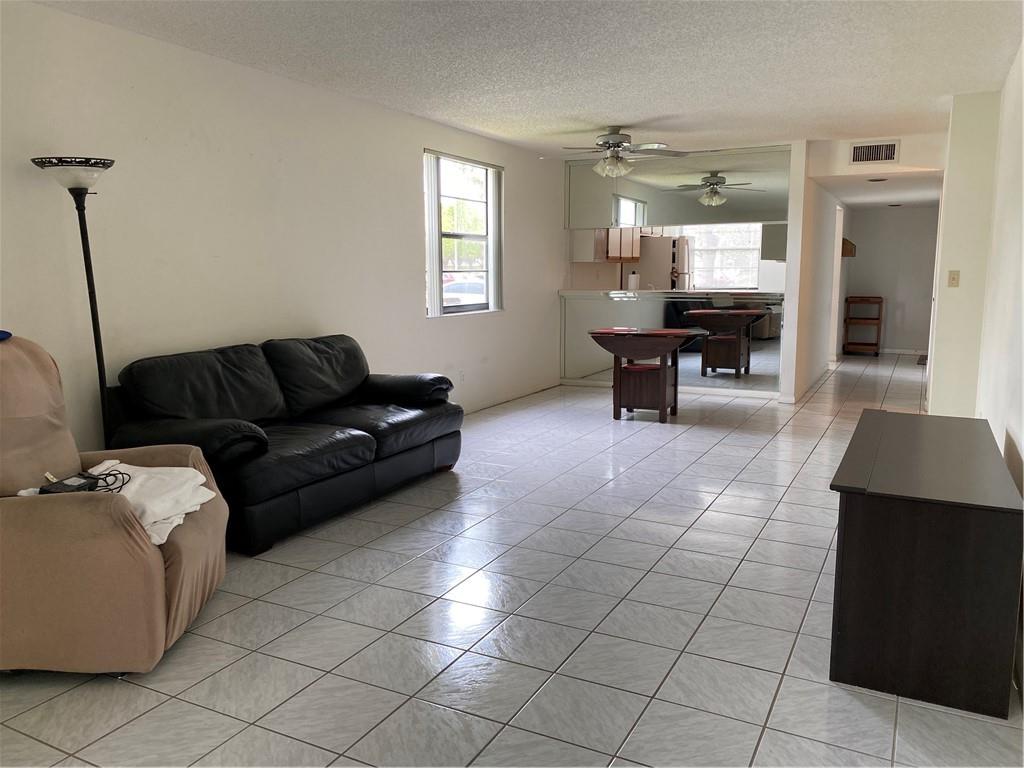 Tamarac Gardens - Residential