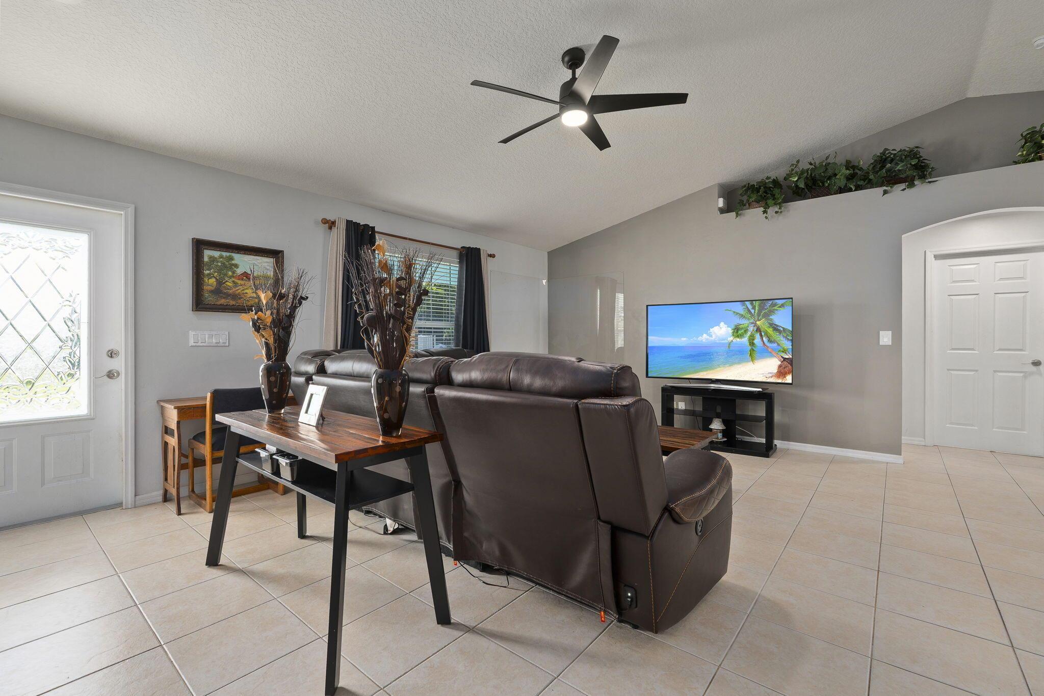 PORT ST LUCIE SECTION 48 - Residential