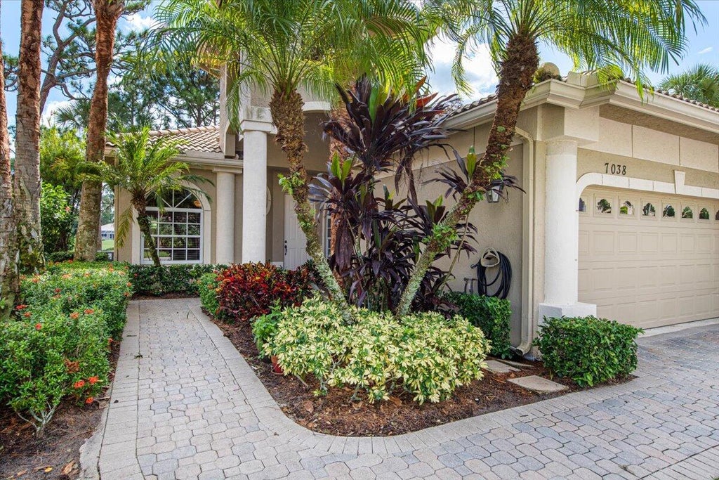 Photo of 7038 Torrey Pines Circle, Port Saint Lucie, FL 34986 (MLS # R11036500)