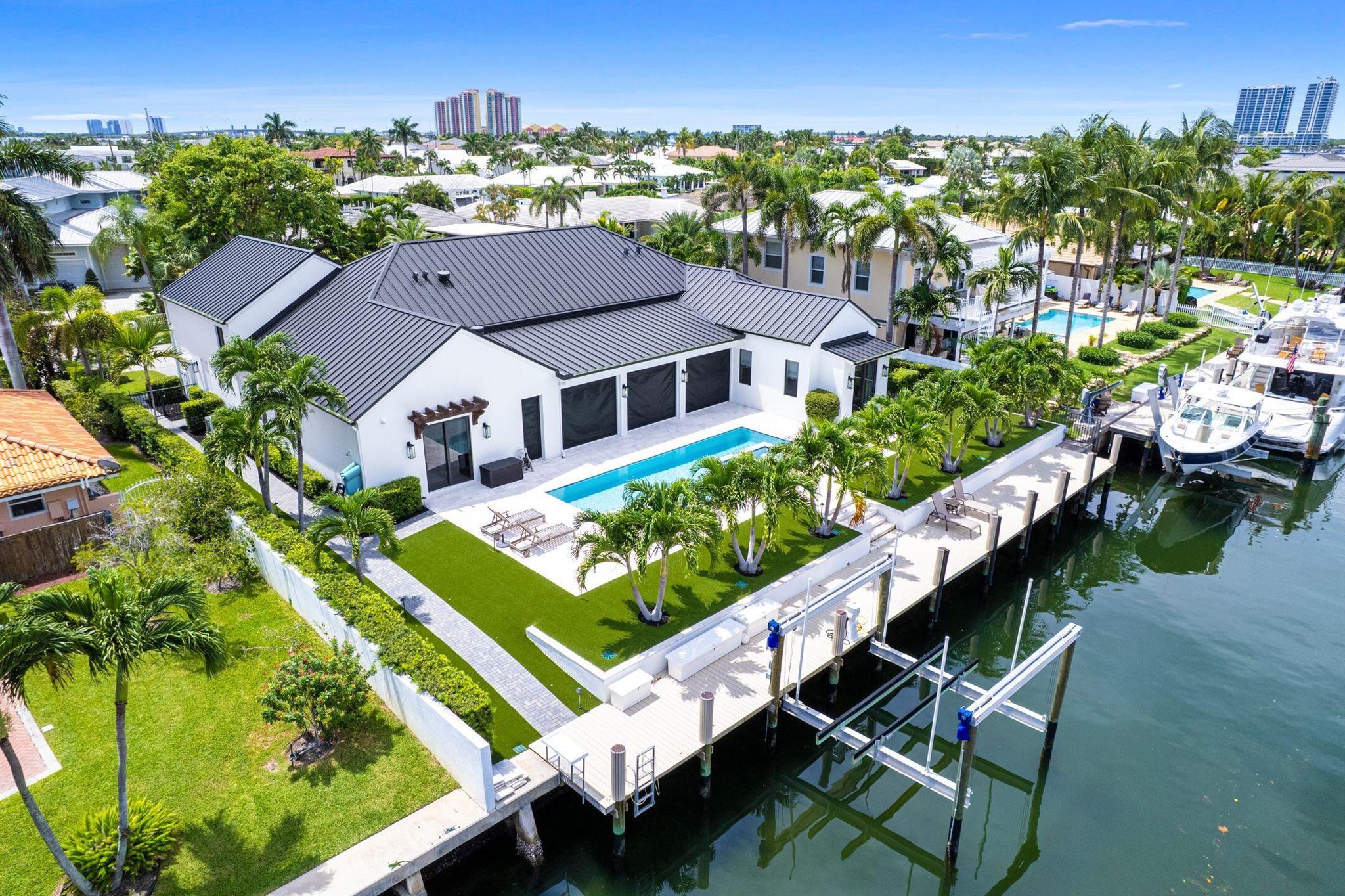 PALM BEACH ISLES 2 - Residential