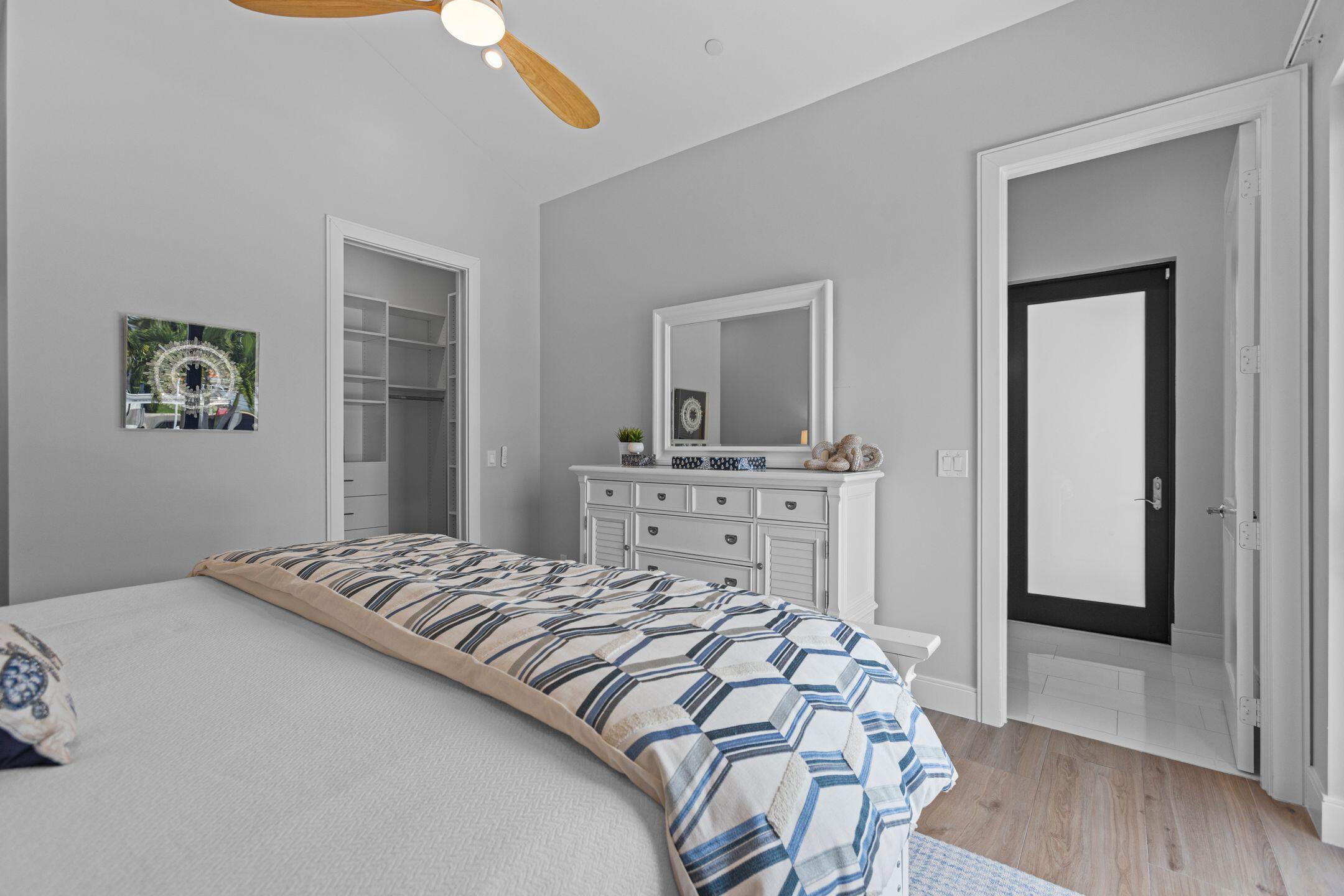 PALM BEACH ISLES 2 - Residential