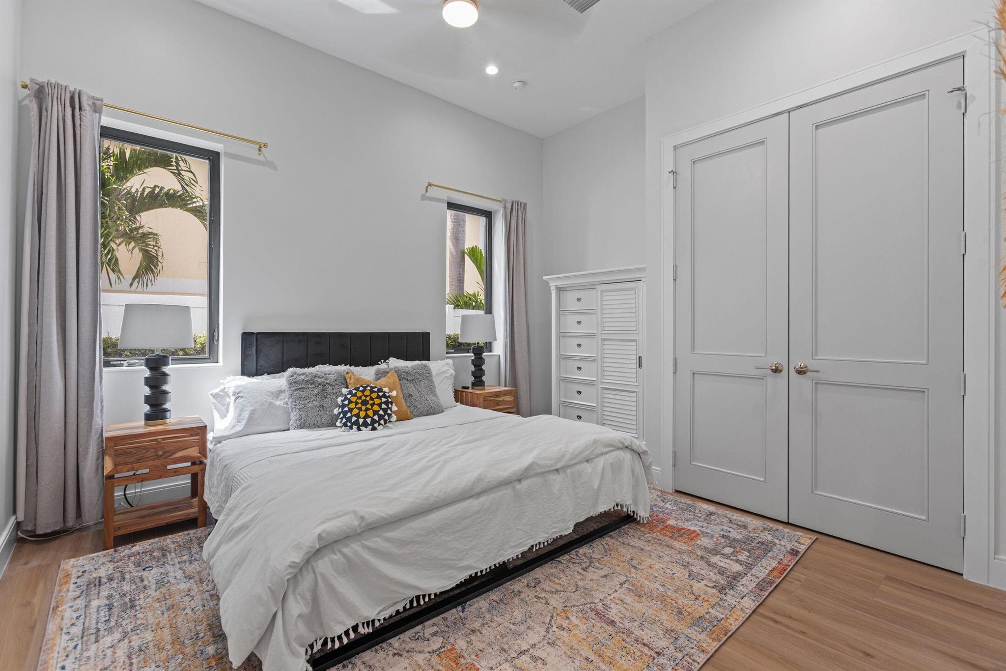 PALM BEACH ISLES 2 - Residential