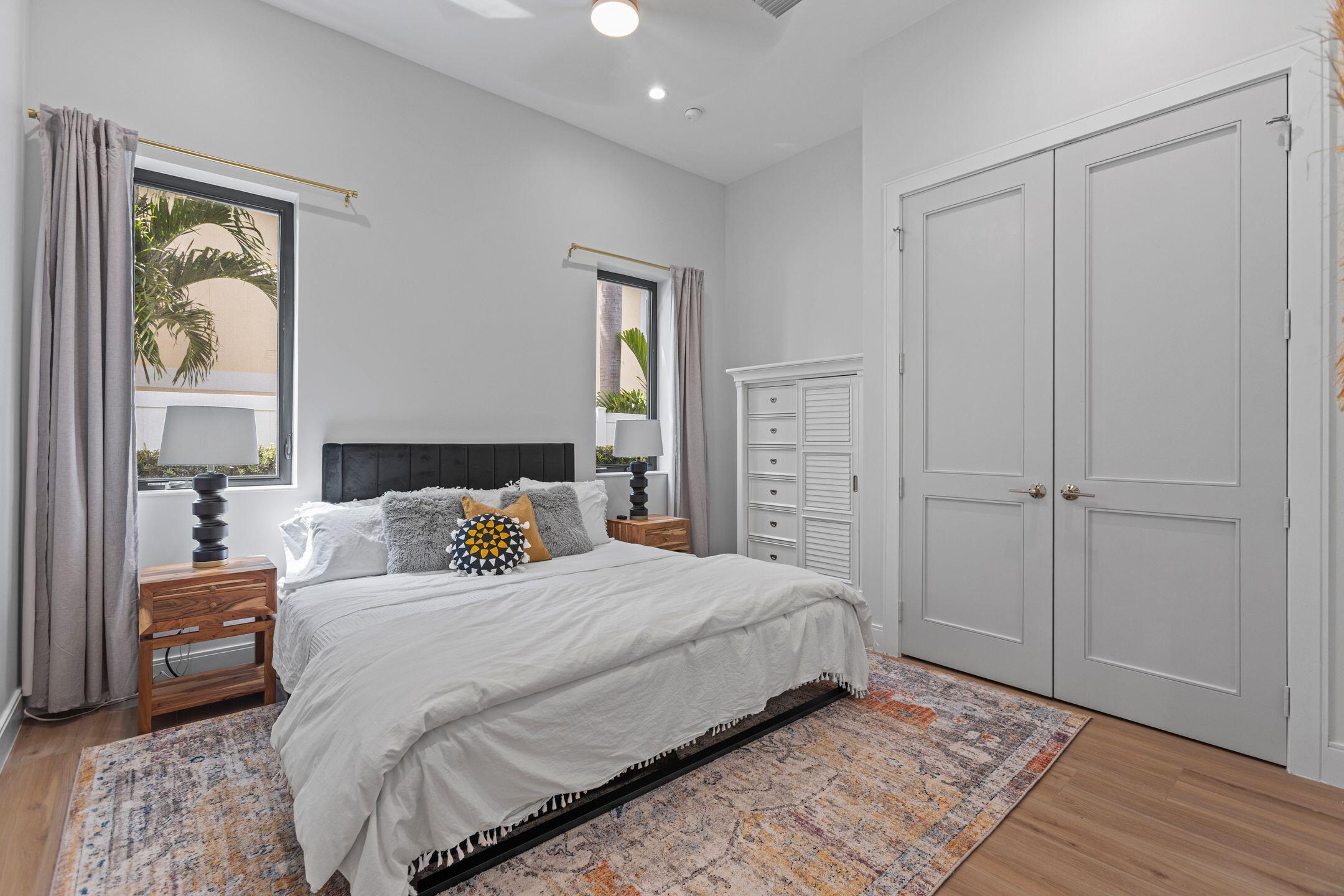 PALM BEACH ISLES 2 - Residential