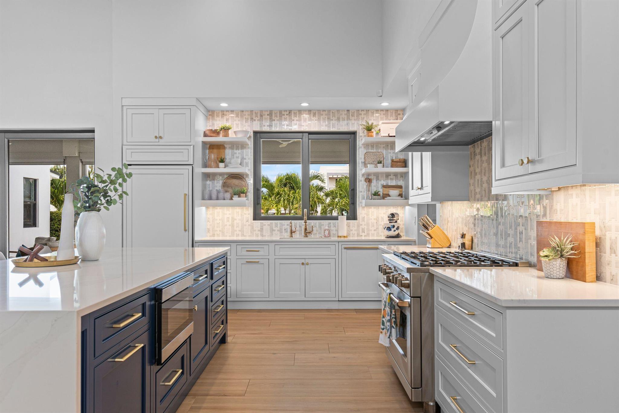 PALM BEACH ISLES 2 - Residential