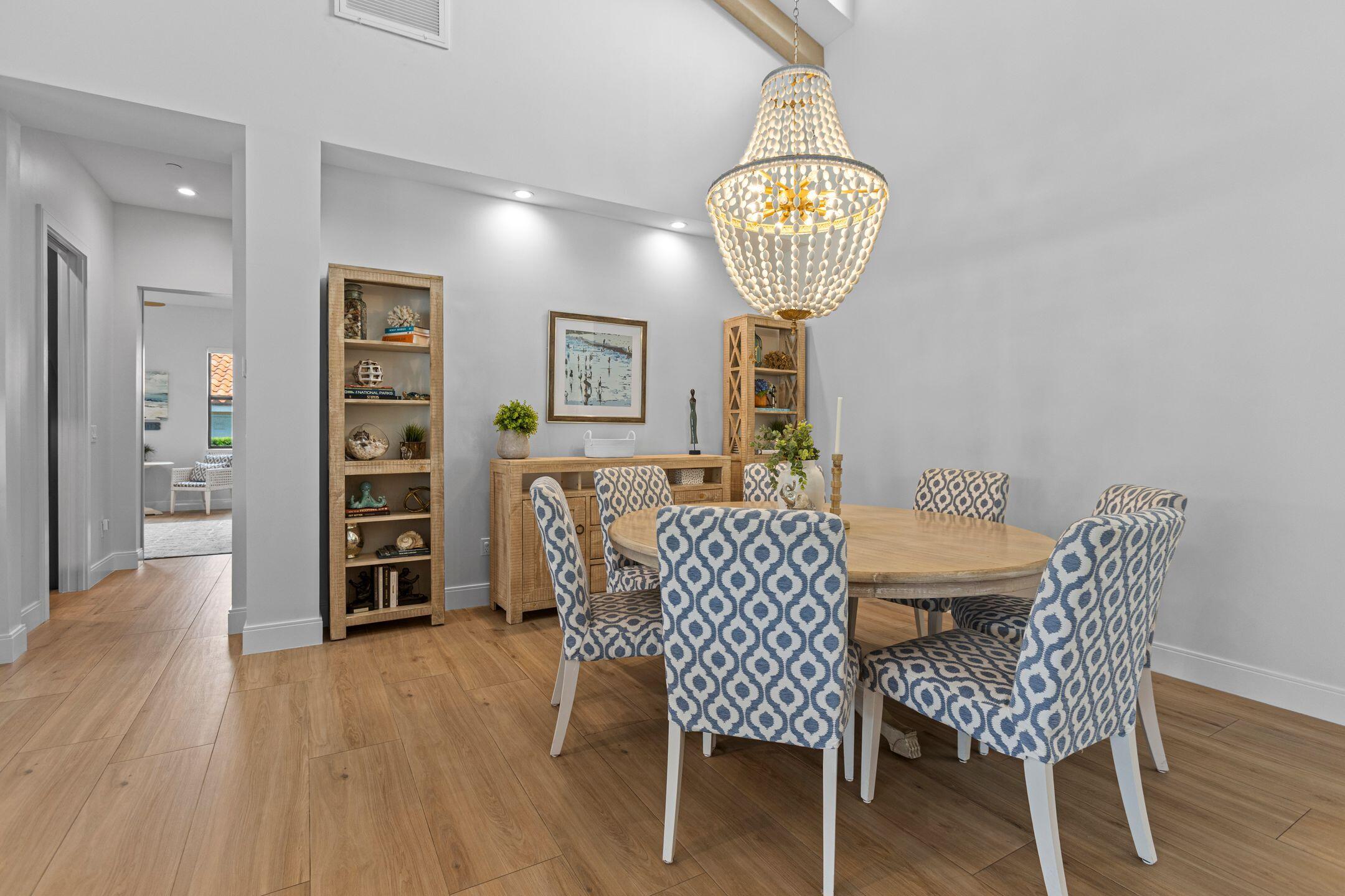 PALM BEACH ISLES 2 - Residential