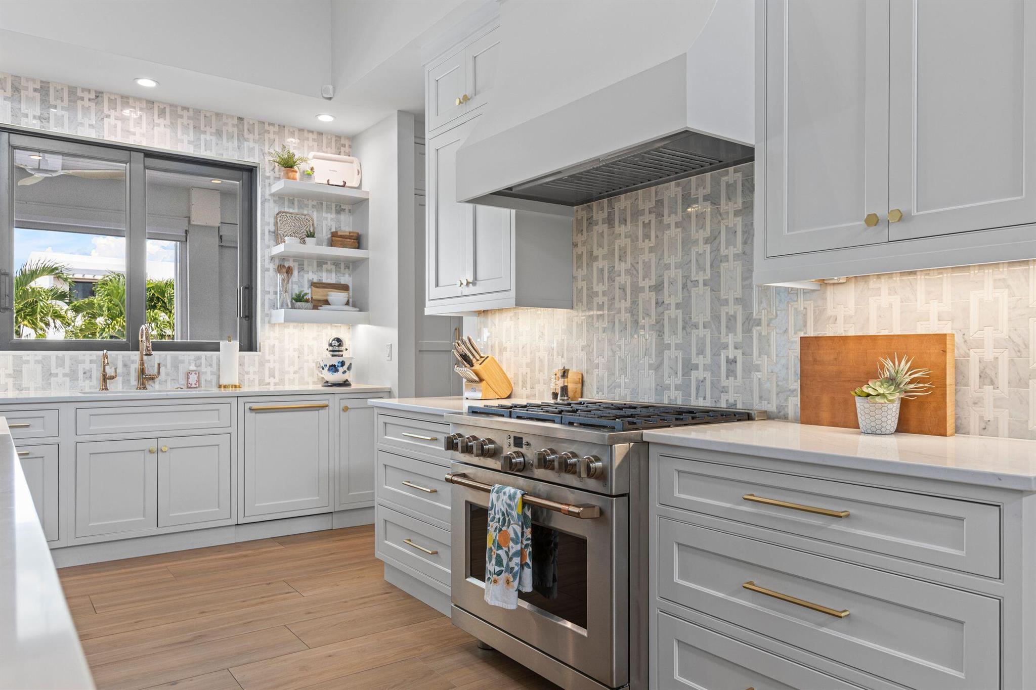 PALM BEACH ISLES 2 - Residential