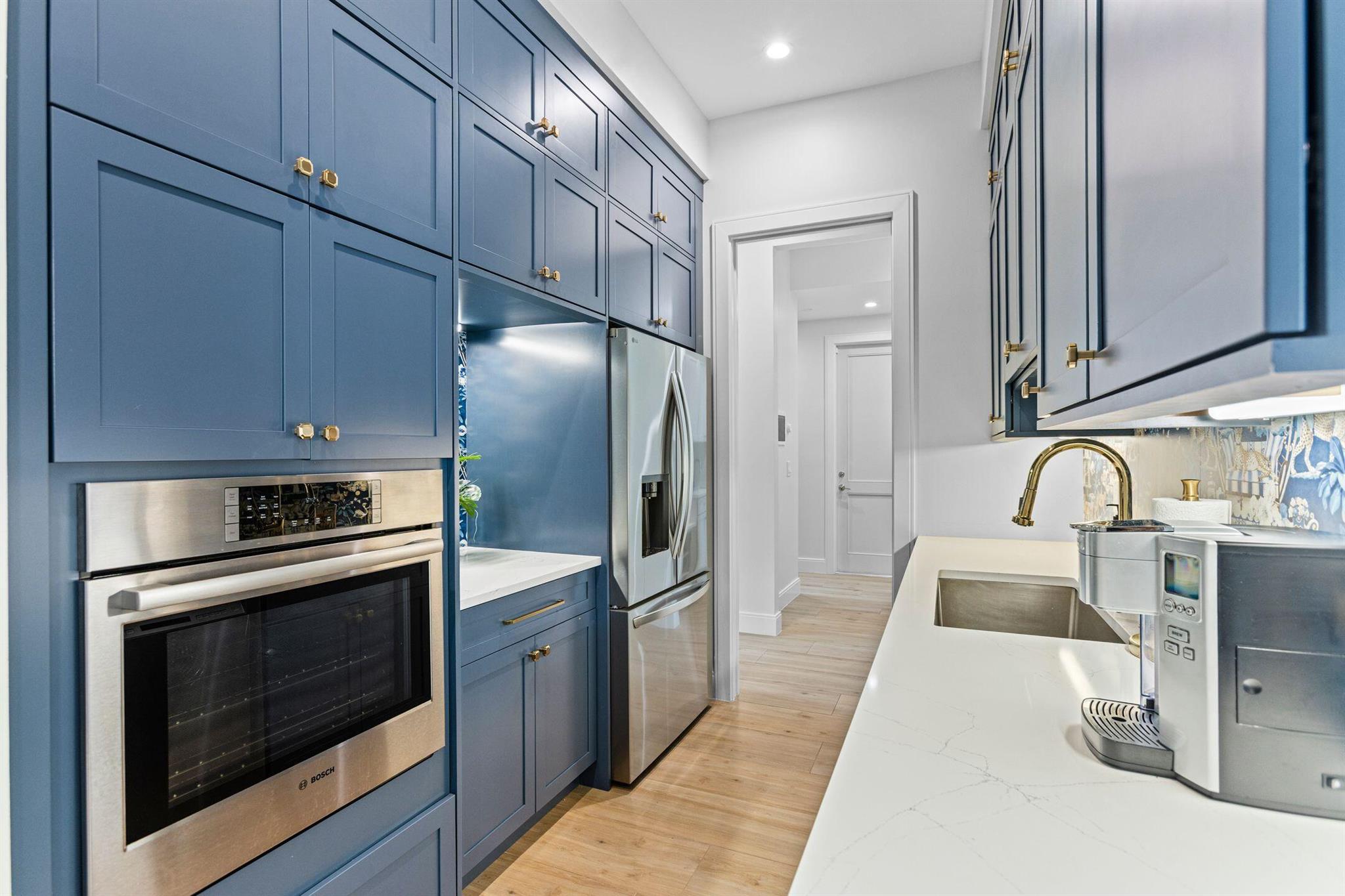 PALM BEACH ISLES 2 - Residential